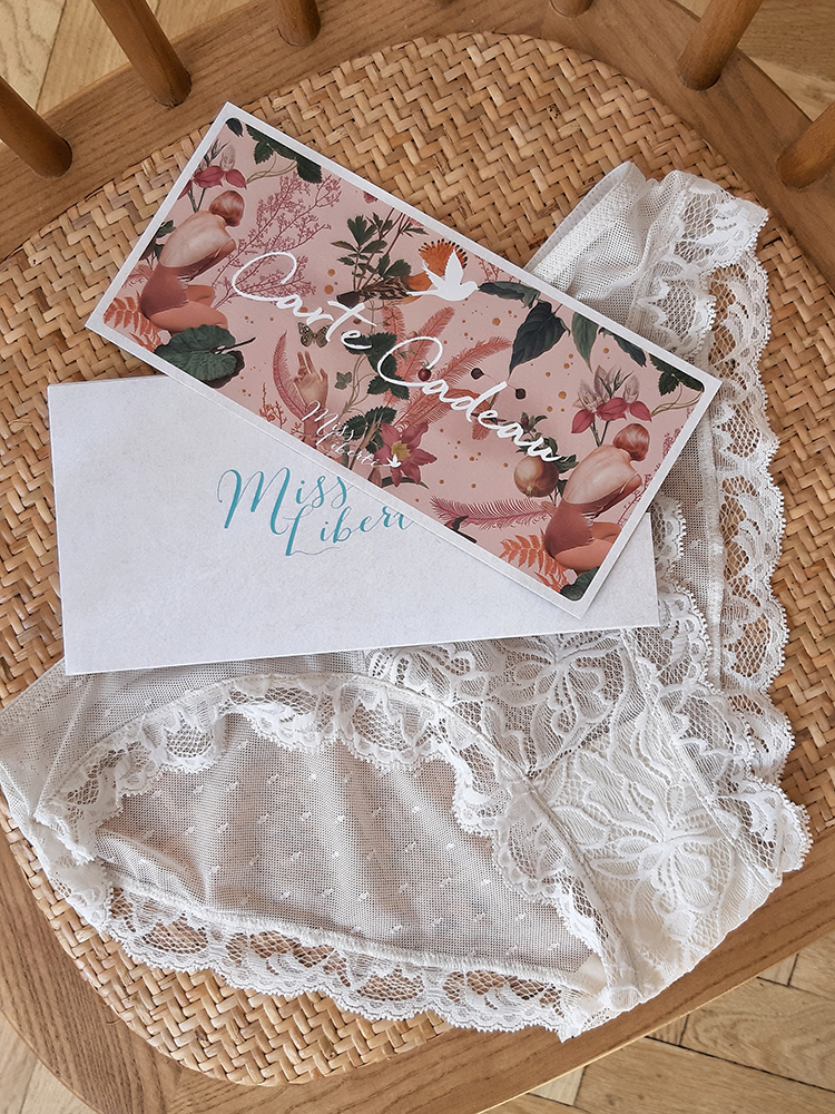 Printed Miss Liberté Gift Card